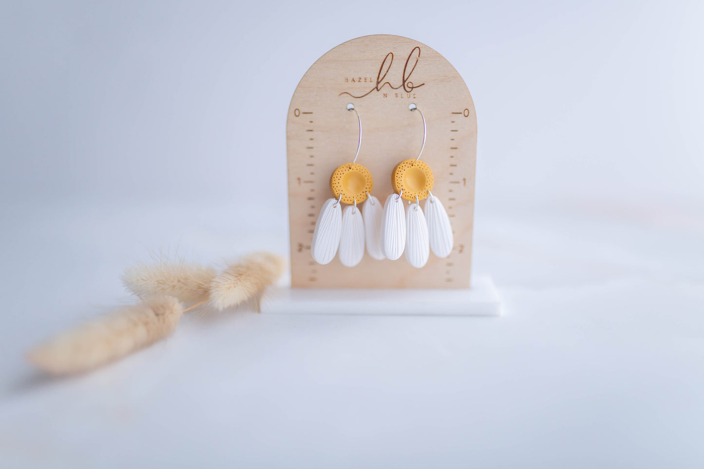 Clay earring | Daisy Hoops | Garden Collection