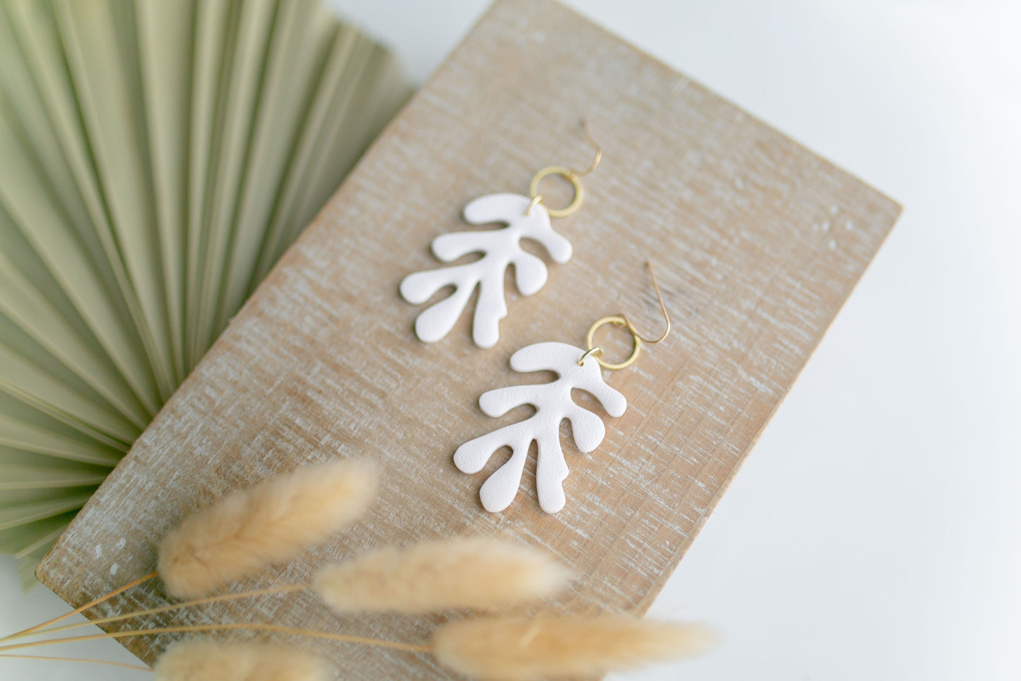 Clay earring | White Coral | Beach Collection