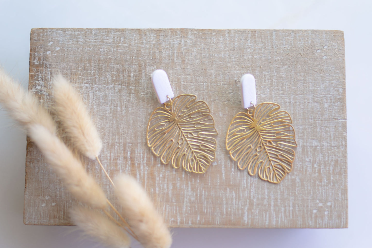Clay earring | Cream Beachy Leaves | Beach Collection