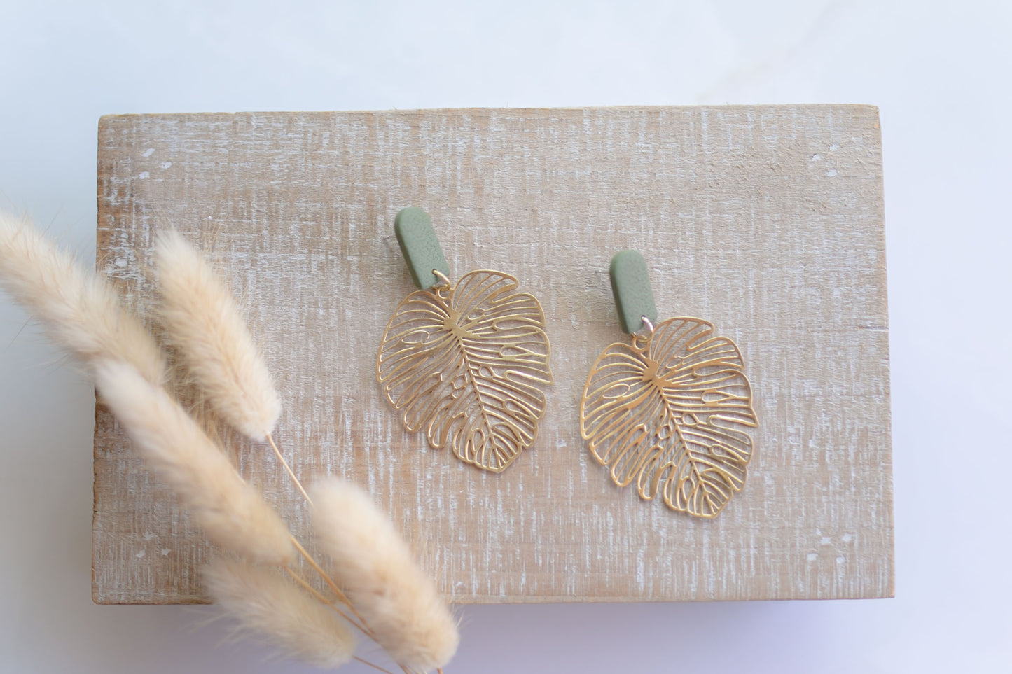 Clay earring | Sage Beachy Leaves | Beach Collection