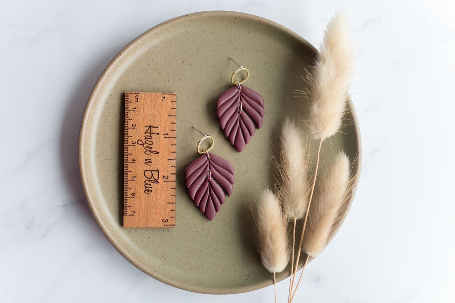 Clay earrings | maroon leaves