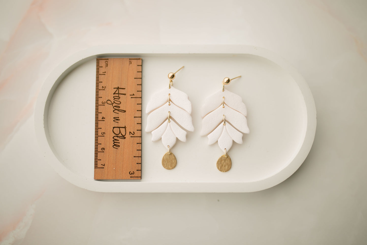 Clay earring | white leaves | pink collection