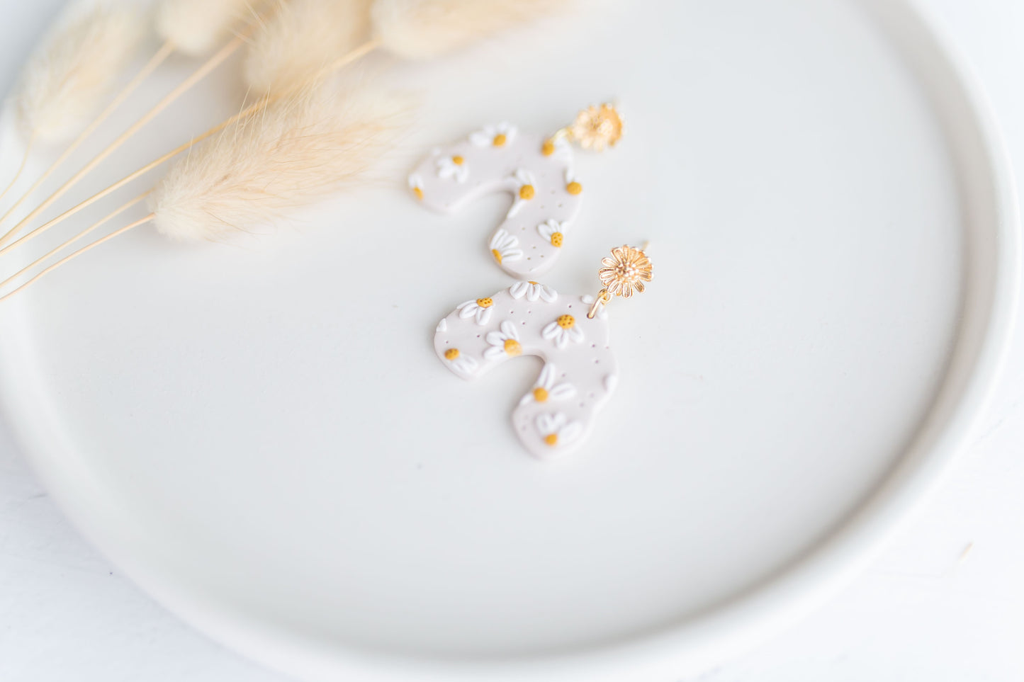 Clay earring | daisy dangles | daisy collection