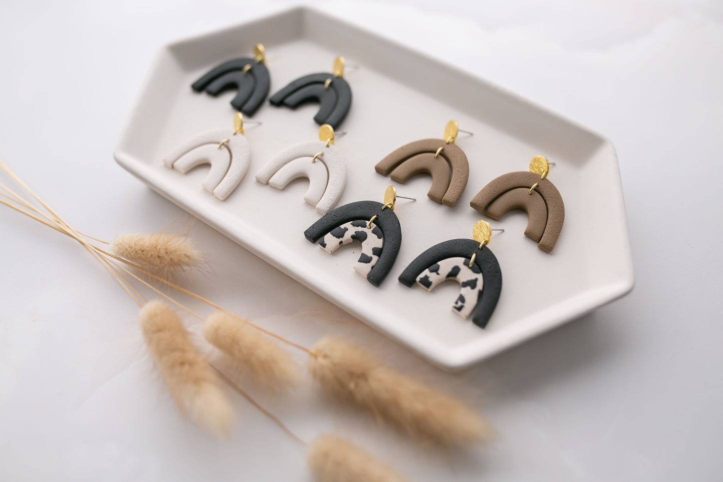 Clay earring | black arches | neutral collection