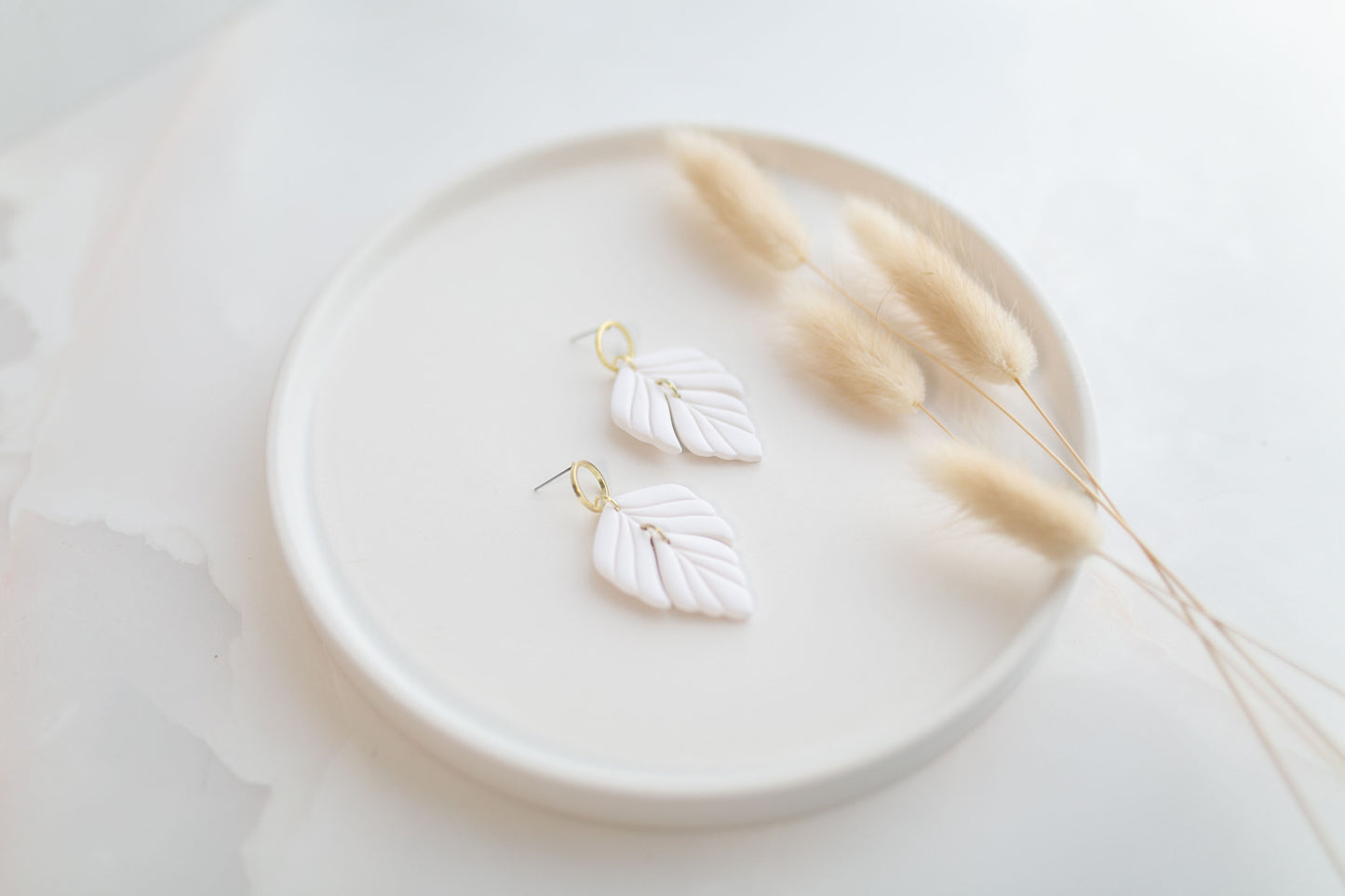 Clay earring | white leaves | spring collection