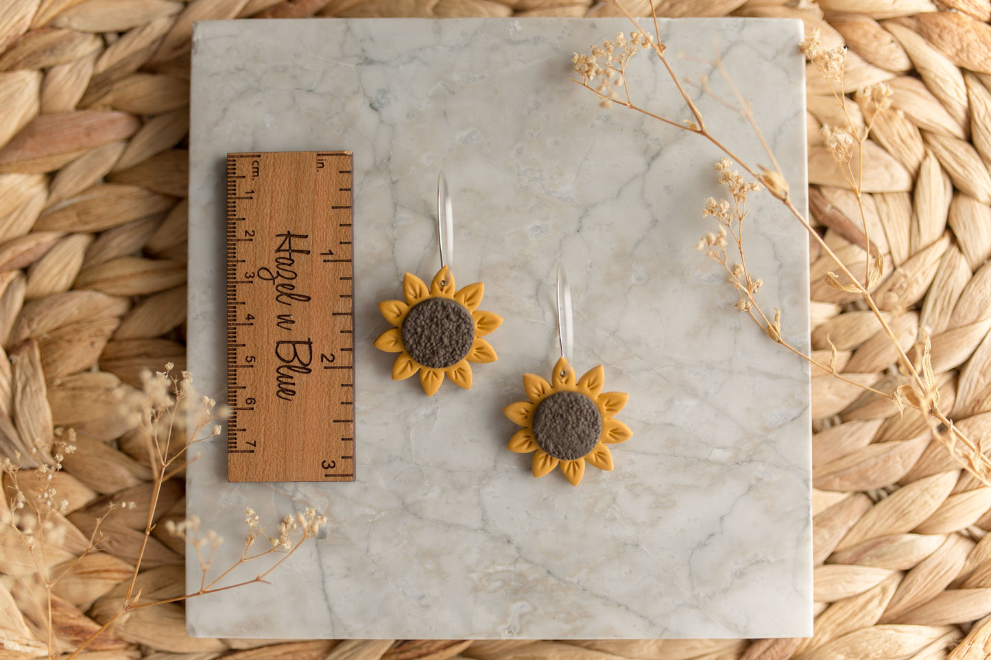 Clay earring | sunflowers