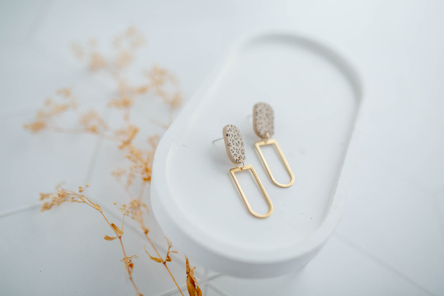 Clay earring | Wild Simple Dangles | Wild Collection