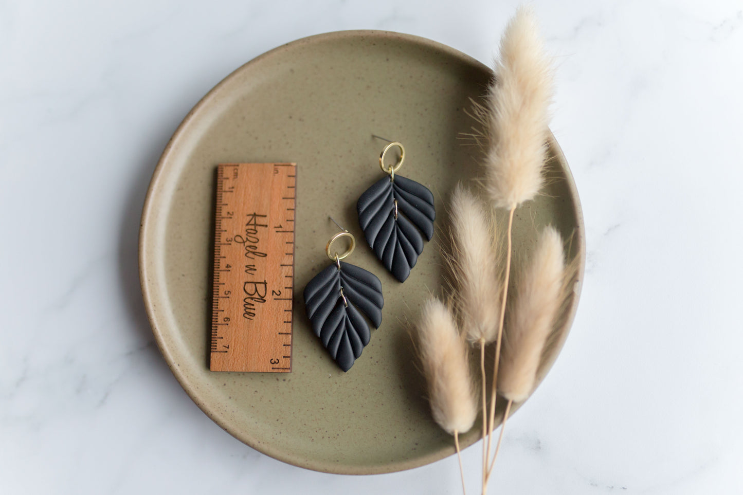 Clay earrings | black leaves