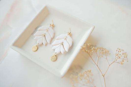 Clay earring | white leaves | pink collection