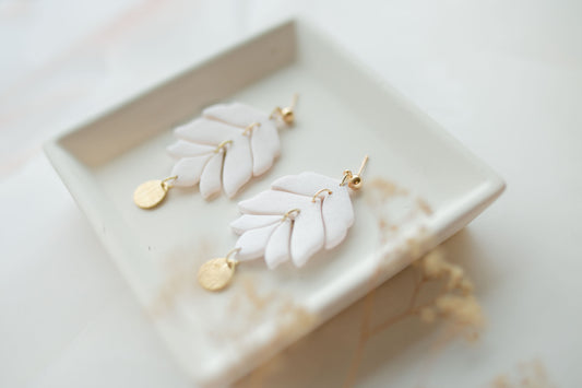 Clay earring | white leaves | pink collection