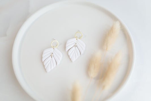 Clay earring | white leaves | spring collection