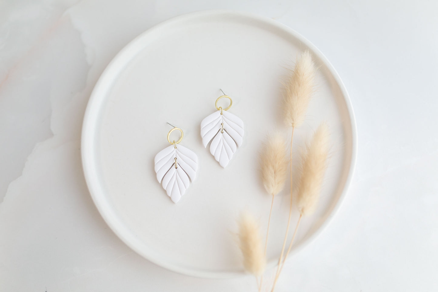 Clay earring | white leaves | spring collection