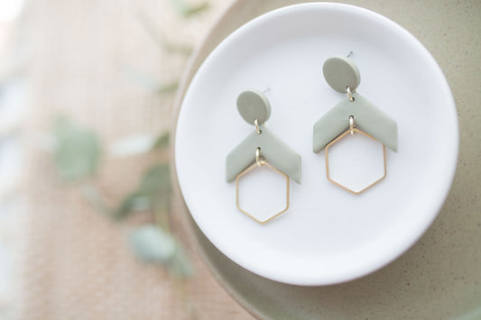 Clay earrings | light sage geometric