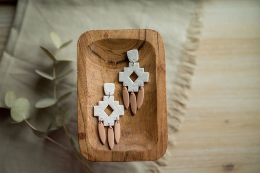 Clay earring | aztec