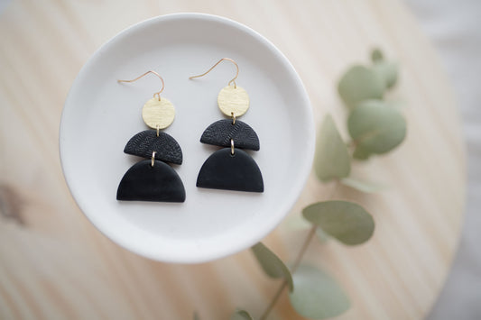 Clay earrings | black