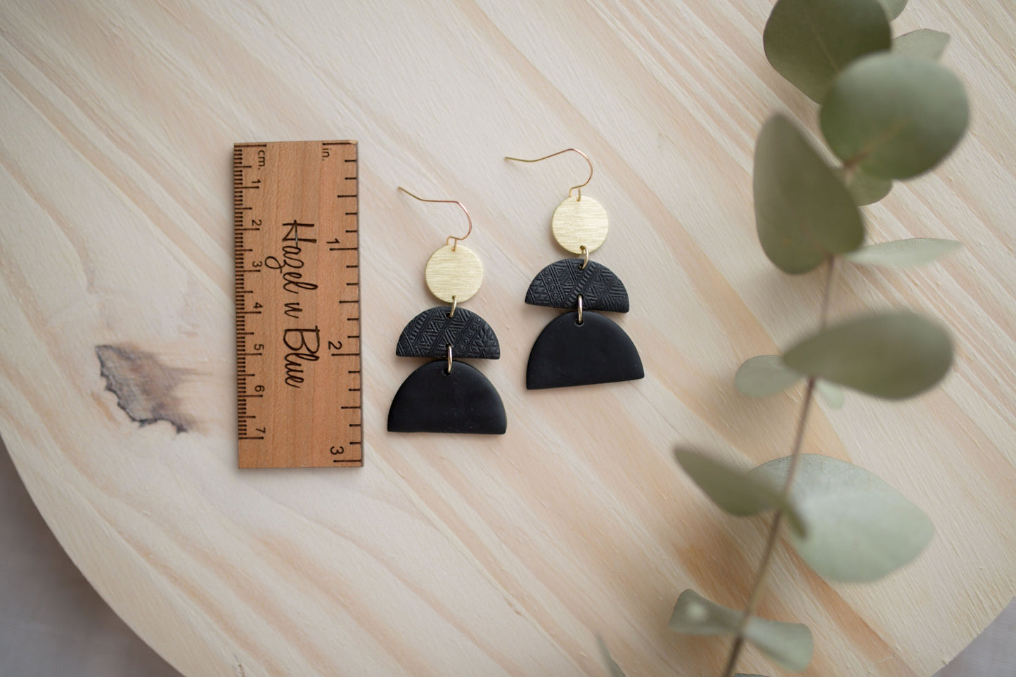 Clay earrings | black