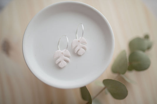 Clay earrings | white mini monstera