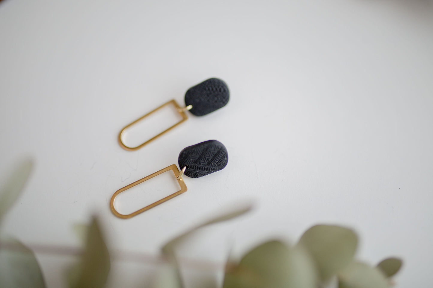 Clay earrings | black
