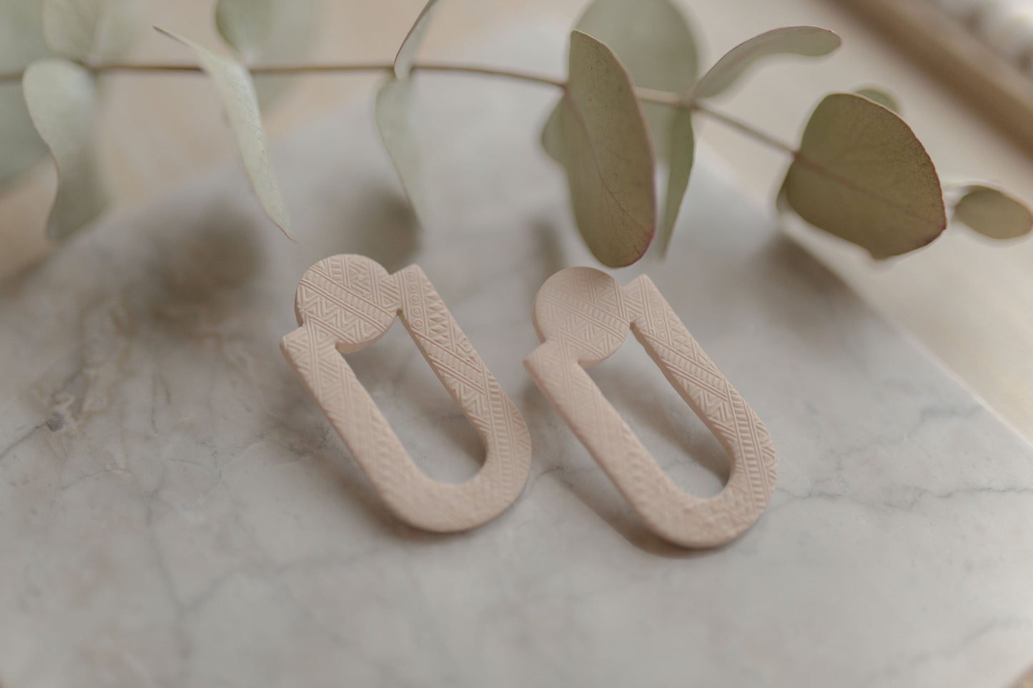 Clay earrings | beige statement stud