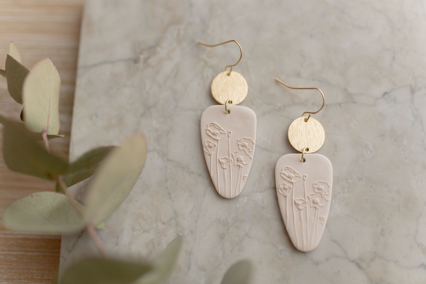 Clay earrings | Beige botanical