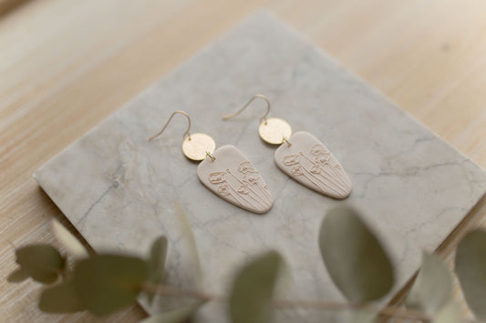 Clay earrings | Beige botanical