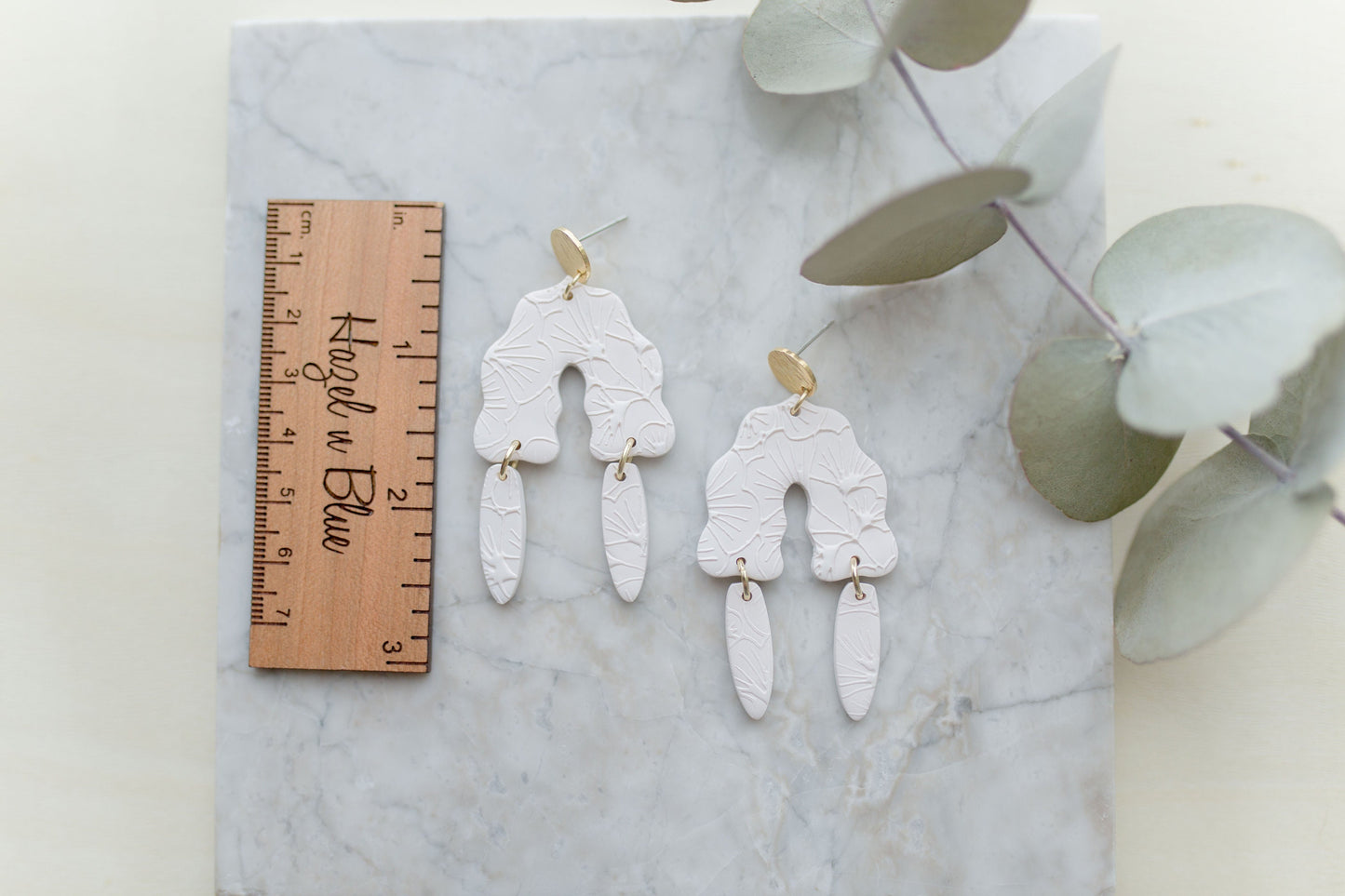 Clay earrings | white