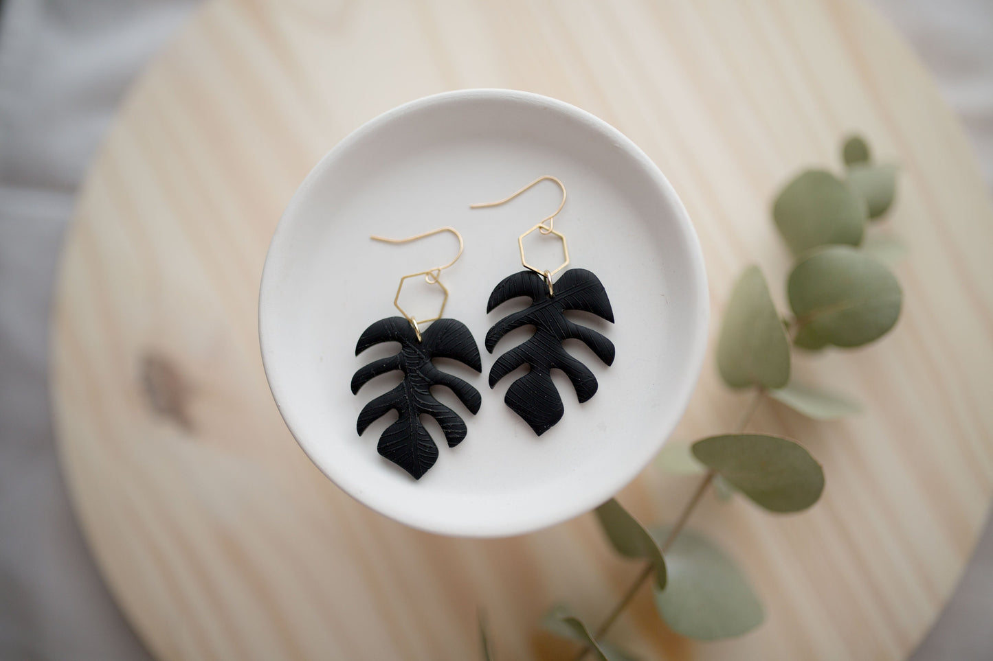 Clay earrings | black monstera