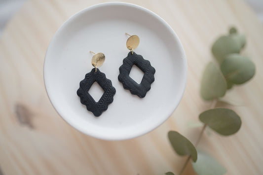 Clay earrings | black aztec