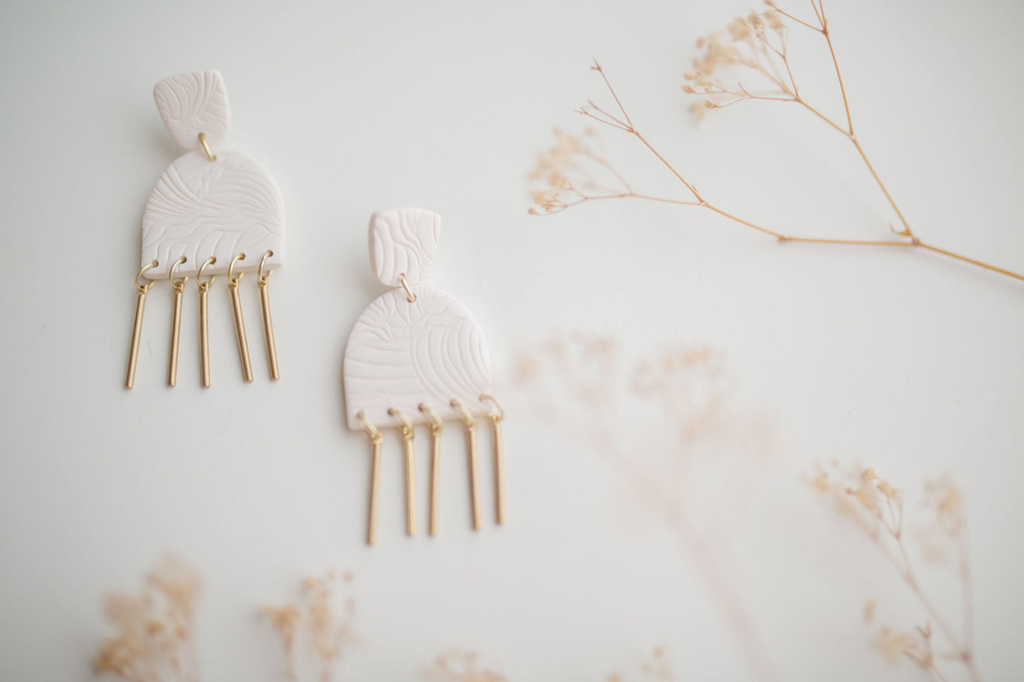 Clay earrings | white