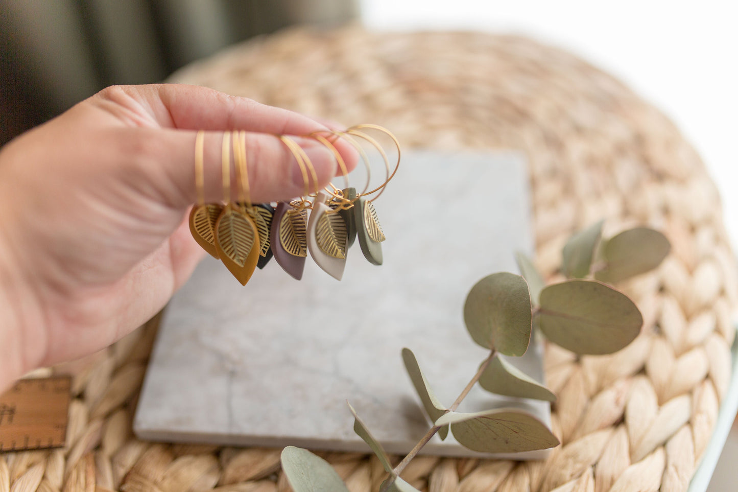 Clay earring | Mauve leaves