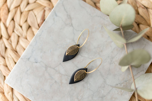 Clay earring | black leaves