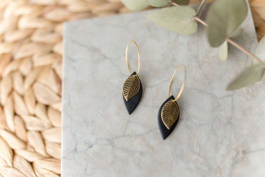 Clay earring | black leaves